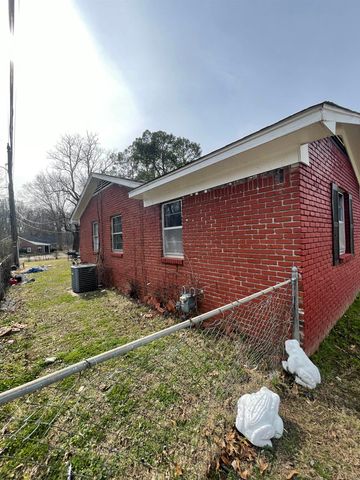 3966 HEDGEROW DR, Memphis, TN 38109