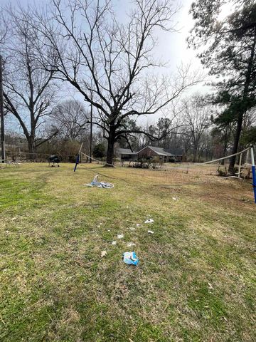3966 HEDGEROW DR, Memphis, TN 38109