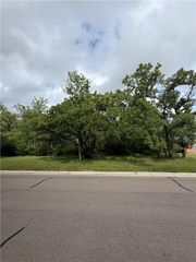 1011 Holt Street, College Station, TX 77840