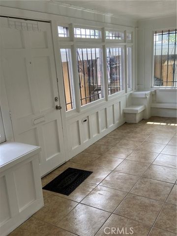 1331 Atlantic Avenue, Long Beach, CA 90813