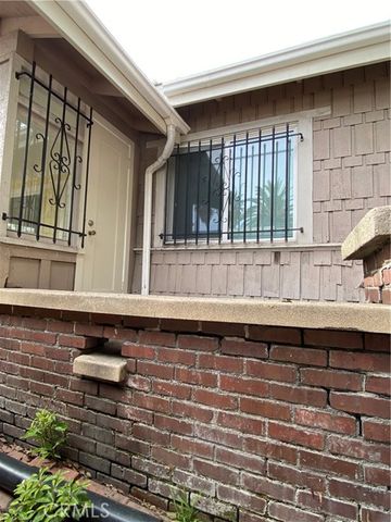 1331 Atlantic Avenue, Long Beach, CA 90813