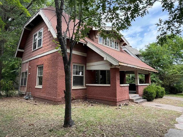 224 W Daisy Bates Drive, Little Rock, AR 72202
