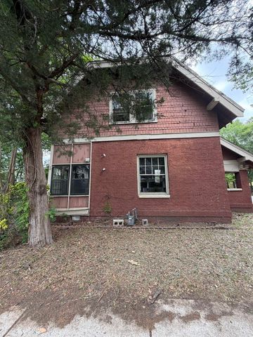 224 W Daisy Bates Drive, Little Rock, AR 72202