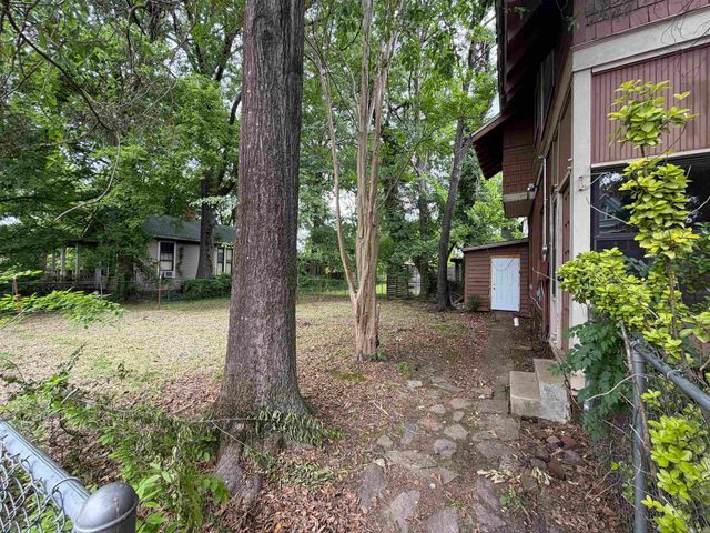 224 W Daisy Bates Drive, Little Rock, AR 72202