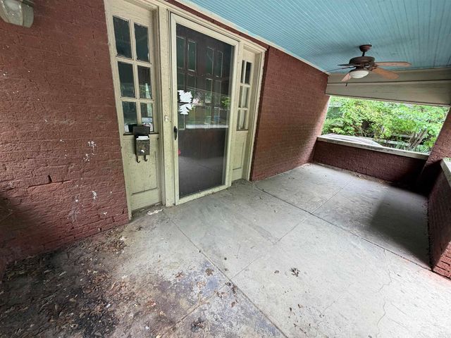224 W Daisy Bates Drive, Little Rock, AR 72202