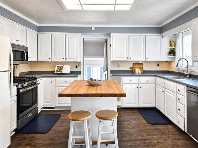 1416 Cedar STREET, Oshkosh, WI 54901