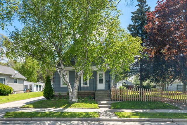 1416 Cedar STREET, Oshkosh, WI 54901