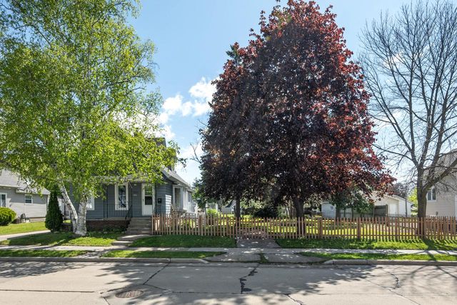 1416 Cedar STREET, Oshkosh, WI 54901