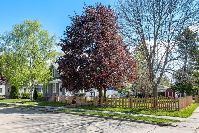 1416 Cedar STREET, Oshkosh, WI 54901
