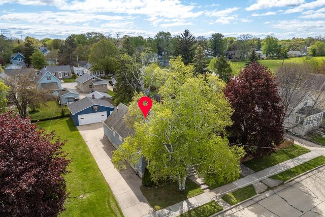 1416 Cedar STREET, Oshkosh, WI 54901