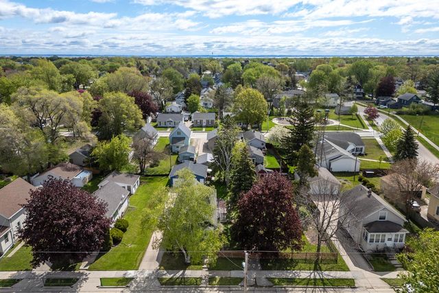 1416 Cedar STREET, Oshkosh, WI 54901
