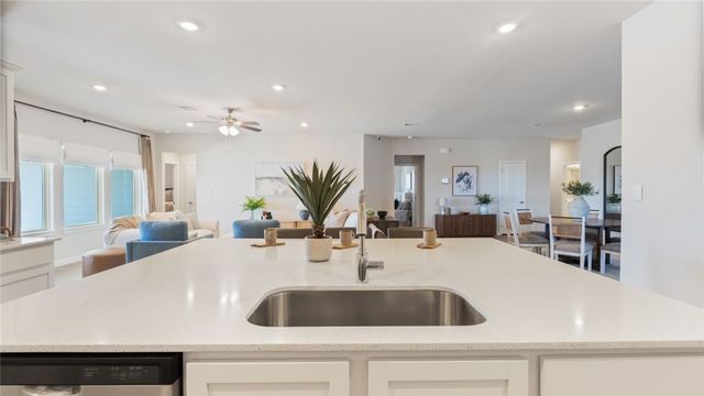 1454 Rhaegal St, Corpus Christi, TX 78415