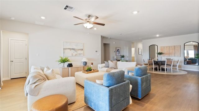 1454 Rhaegal St, Corpus Christi, TX 78415