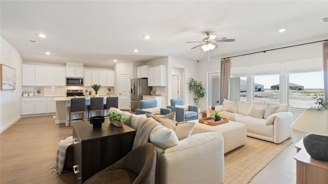 1454 Rhaegal St, Corpus Christi, TX 78415