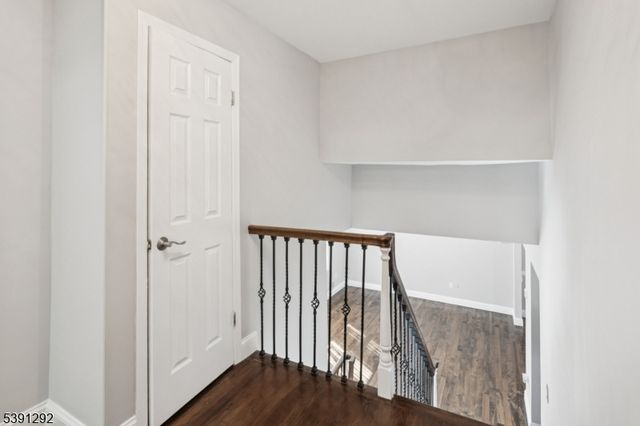 2 Michael Ct, Old Bridge Twp., NJ 08857