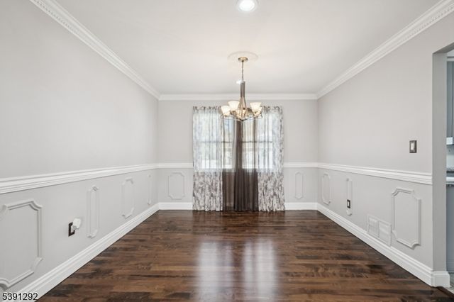 2 Michael Ct, Old Bridge Twp., NJ 08857