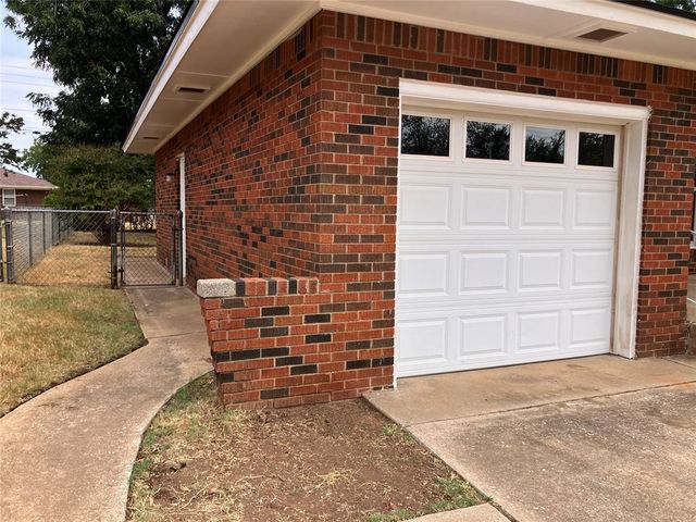 825 E Bouse Drive, Midwest City, OK 73110