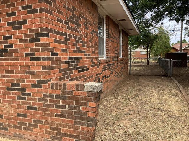 825 E Bouse Drive, Midwest City, OK 73110