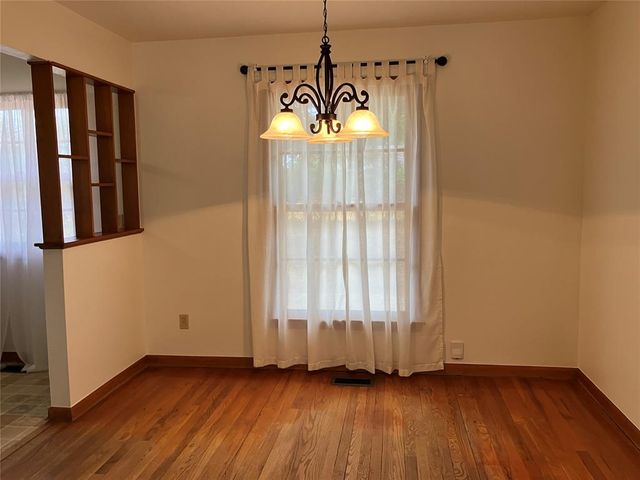 825 E Bouse Drive, Midwest City, OK 73110