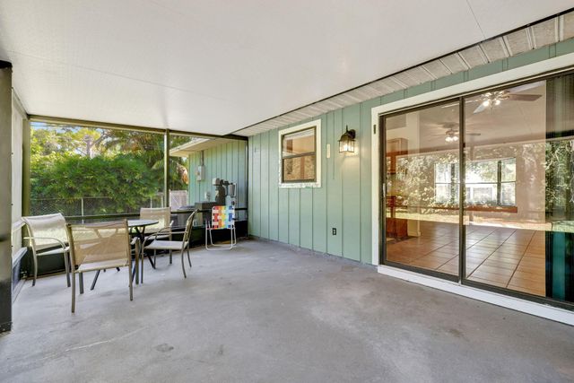 7902 Holopaw Avenue, Fort Pierce, FL 34951