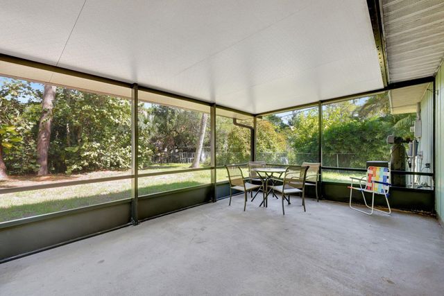 7902 Holopaw Avenue, Fort Pierce, FL 34951