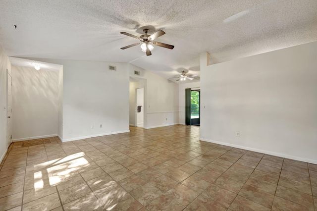 7902 Holopaw Avenue, Fort Pierce, FL 34951