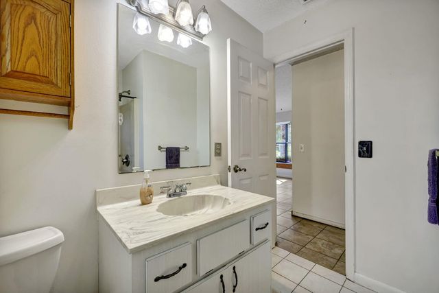 7902 Holopaw Avenue, Fort Pierce, FL 34951