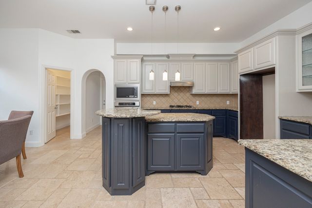 408 Benwick Way, Lewisville, TX 75056