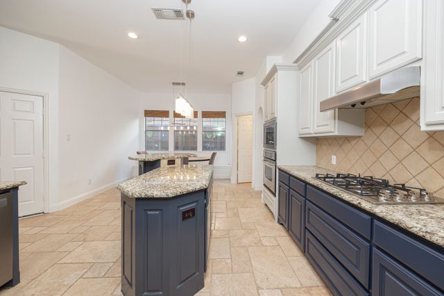 408 Benwick Way, Lewisville, TX 75056