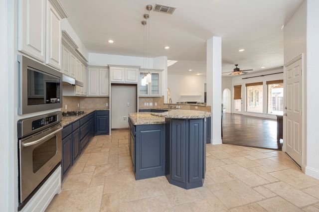 408 Benwick Way, Lewisville, TX 75056