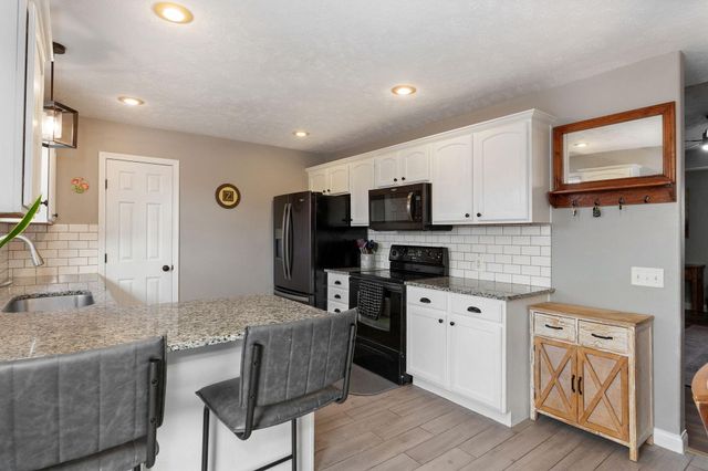 704 E Placer Mill Road, Nixa, MO 65714