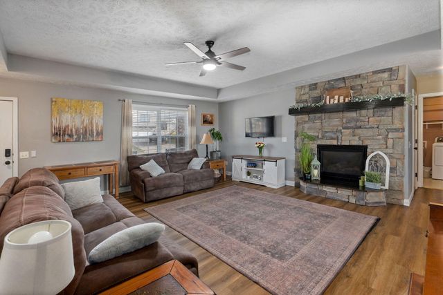 704 E Placer Mill Road, Nixa, MO 65714