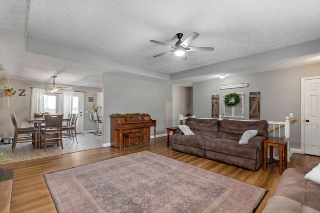 704 E Placer Mill Road, Nixa, MO 65714