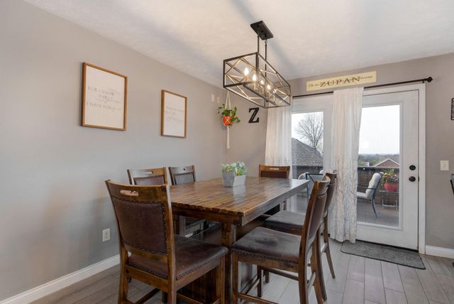 704 E Placer Mill Road, Nixa, MO 65714