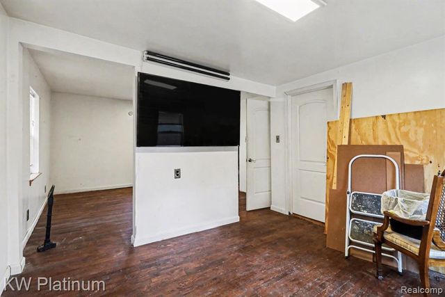 5160 Laur Road, North Branch, MI 48461