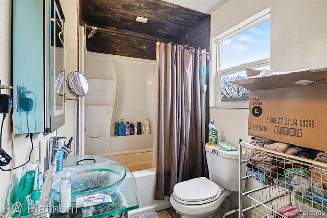 5160 Laur Road, North Branch, MI 48461