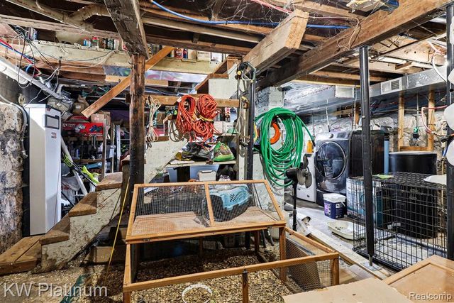 5160 Laur Road, North Branch, MI 48461