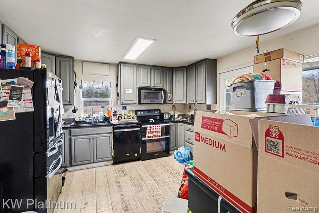 5160 Laur Road, North Branch, MI 48461