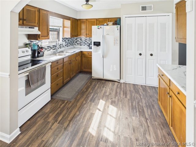 2318 Cornwell Drive, Jeffersonville, IN 47130