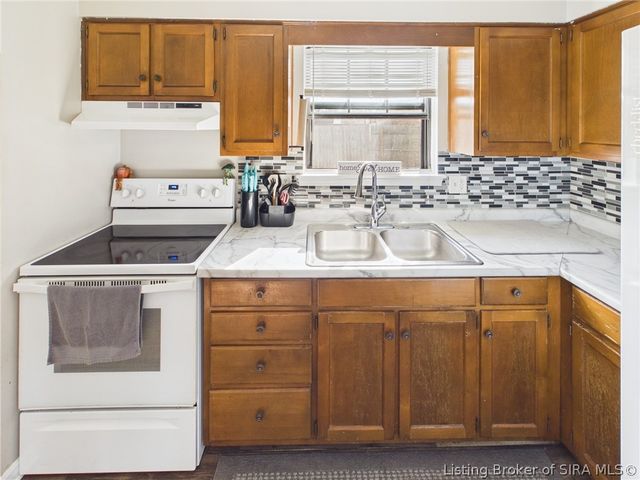 2318 Cornwell Drive, Jeffersonville, IN 47130