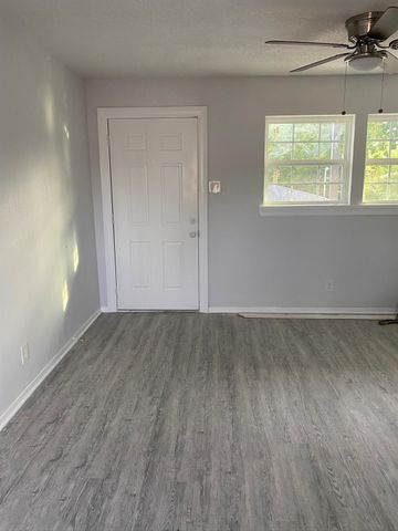 2518 Lidstone Street 8, Houston, TX 77023