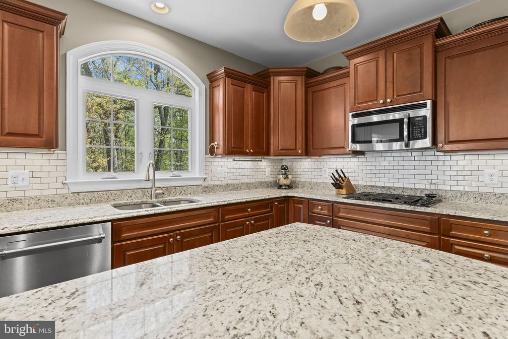 Image 18 of property listing at 1905 RESTING RIDGE LN, Prince Frederick, MD 20678