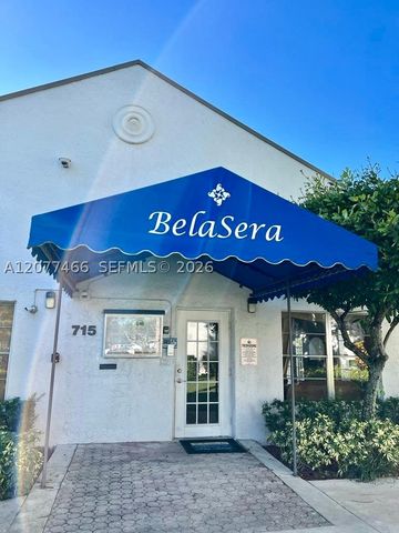 721 N Pine Island Rd 213, Plantation, FL 33324