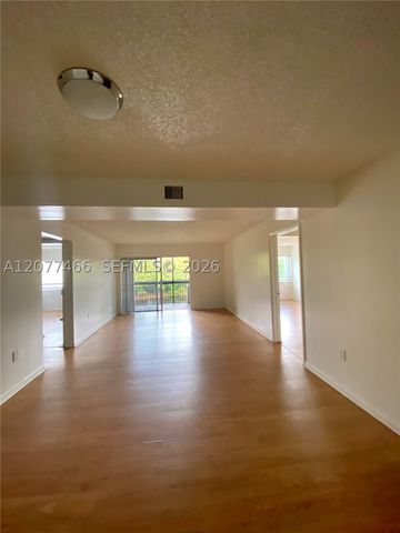 721 N Pine Island Rd 213, Plantation, FL 33324