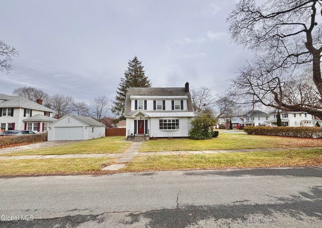 4 Judson Parkway, Gloversville, NY 12078