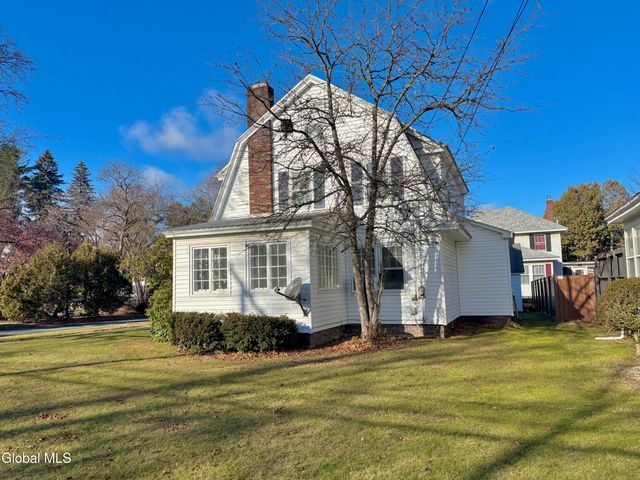 4 Judson Parkway, Gloversville, NY 12078