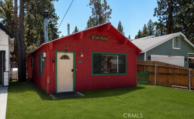 906 W Country Club Boulevard, Big Bear City, CA 92314