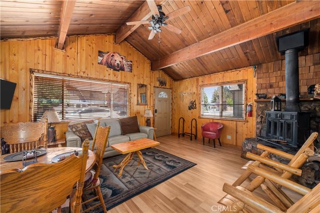 906 W Country Club Boulevard, Big Bear City, CA 92314