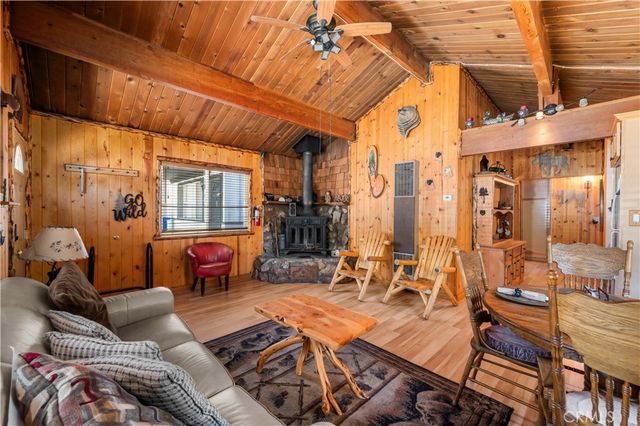 906 W Country Club Boulevard, Big Bear City, CA 92314