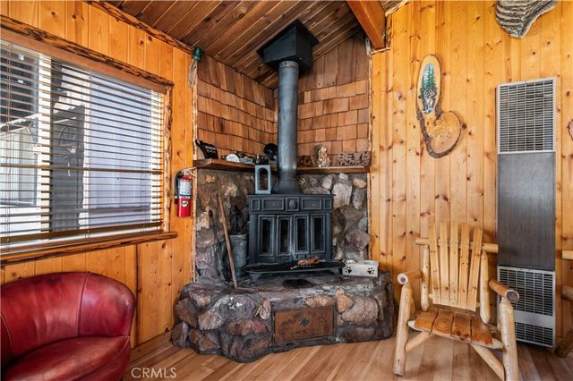 906 W Country Club Boulevard, Big Bear City, CA 92314